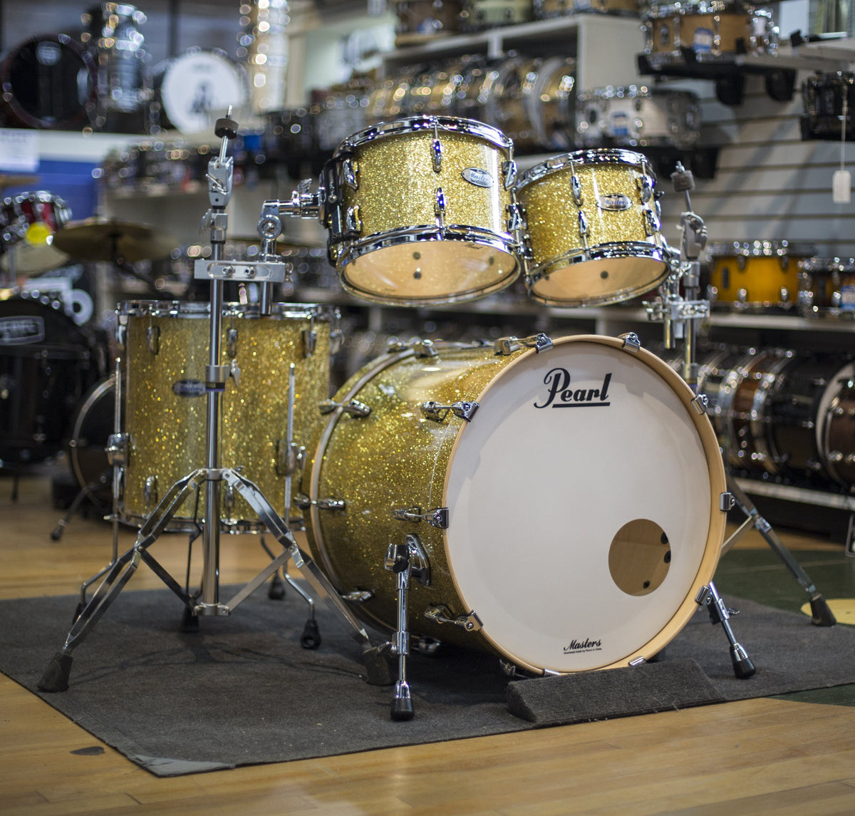 Pearl Masters Maple Complete Drum Kit in Bombay Gold Sparkle Lacquer Finish